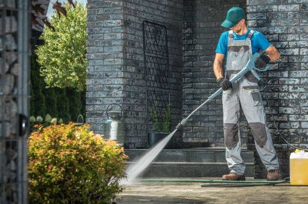 Best Driveway Pressure Washing  in Bowie, TX