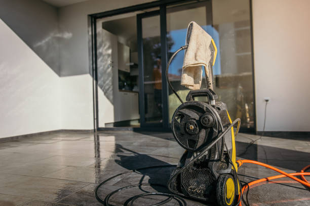 Best Animal Enclosure Cleaning  in Bowie, TX